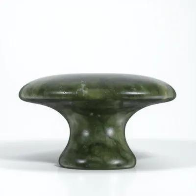 Relax - Spa & Wellness - Pilzförmiger Jade-Massagestein mit Glatter Textur Gua